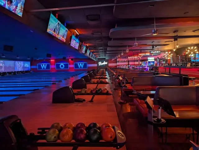 Lucky Strike Lanes — sweet 16 party idea